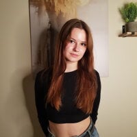 ArianeFreel's webcam live show