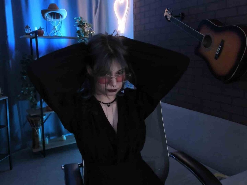 onaircams.com reikoackerman livesex profile in col cams