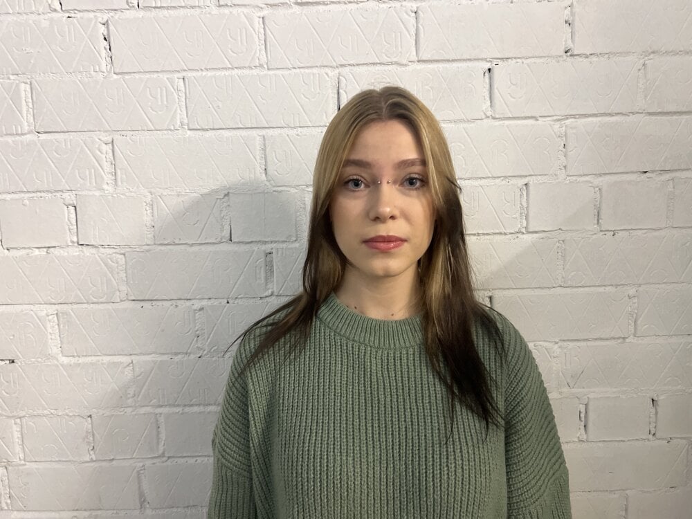 watchgirlcam.com janeecardono livesex profile in places-where-im-happy cams