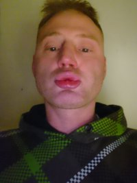 Slim1980Schrabnell's Offline XXX Chat