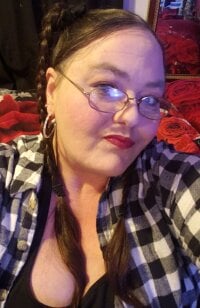 Bigbitchesmomma's Offline Chat Room