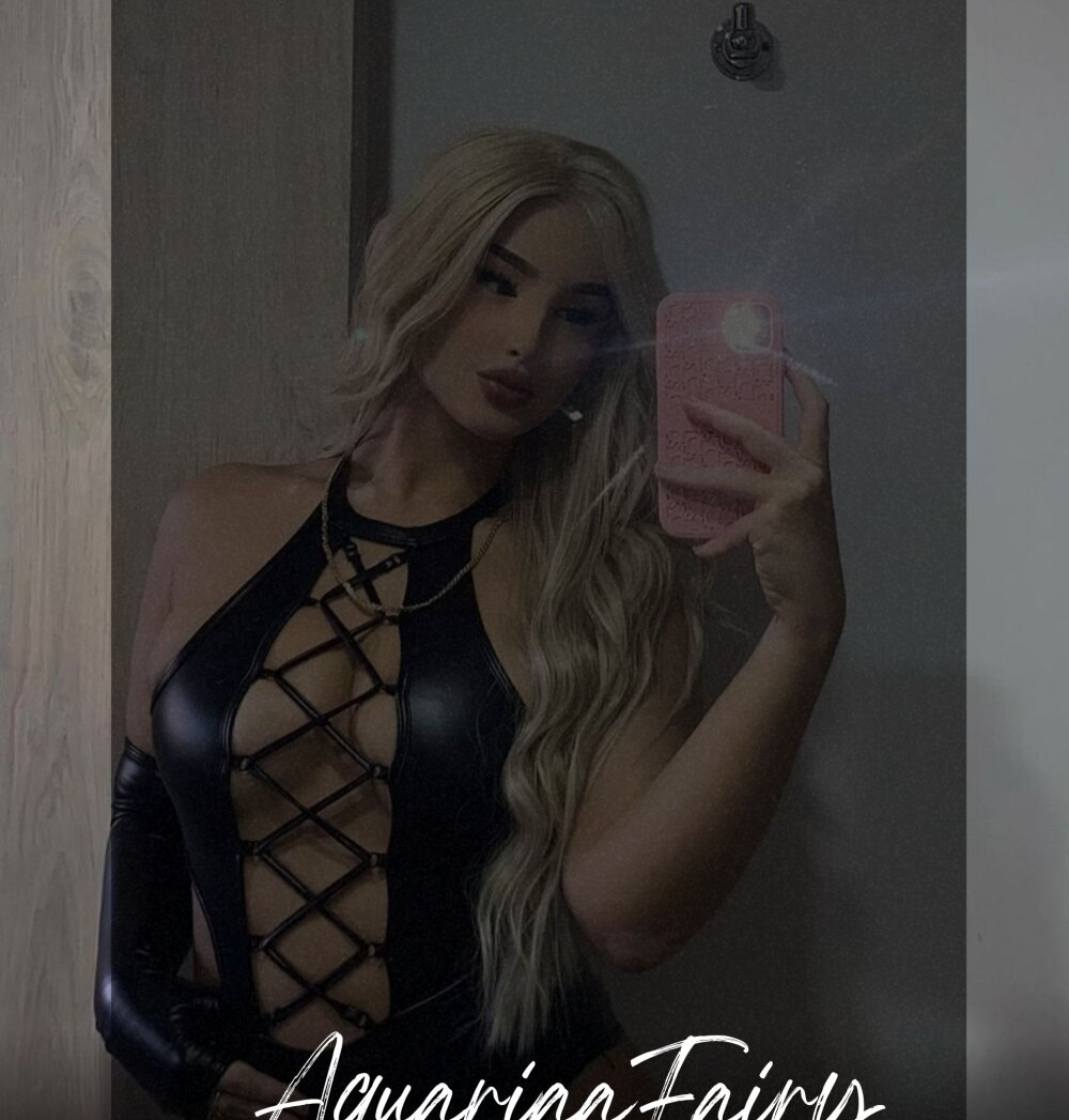 iluvcams.com aquariaafairy livesex profile in granny cams