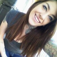 VerticalHypnosis' Offline Chat Room
