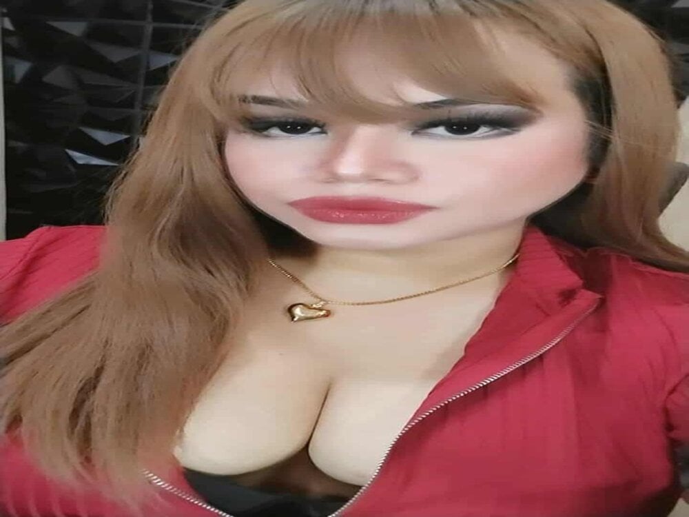 xhugeharleyselfsuckerx from stripchat