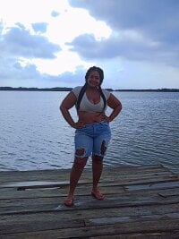 rihanna_hot13's webcam live show