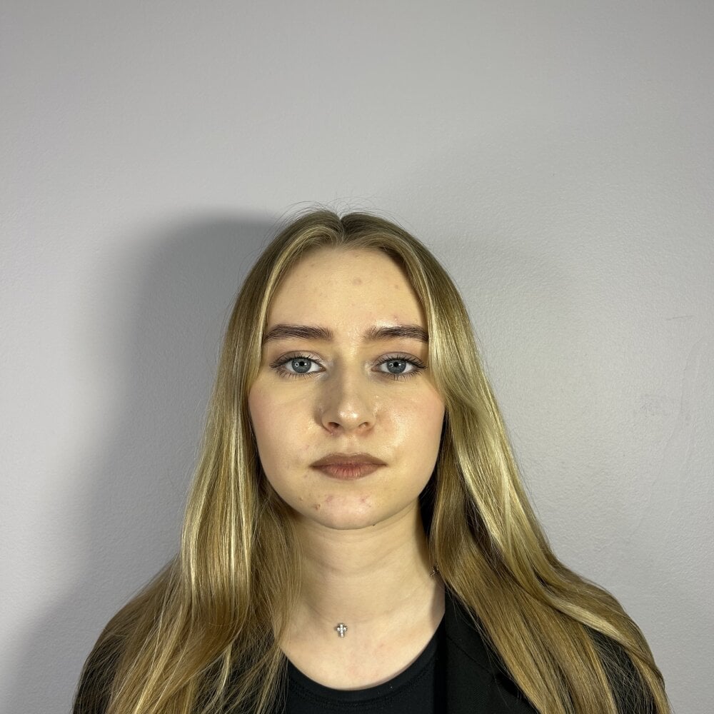 stripchat linndellos webcam profile pic via sexcityguide.com