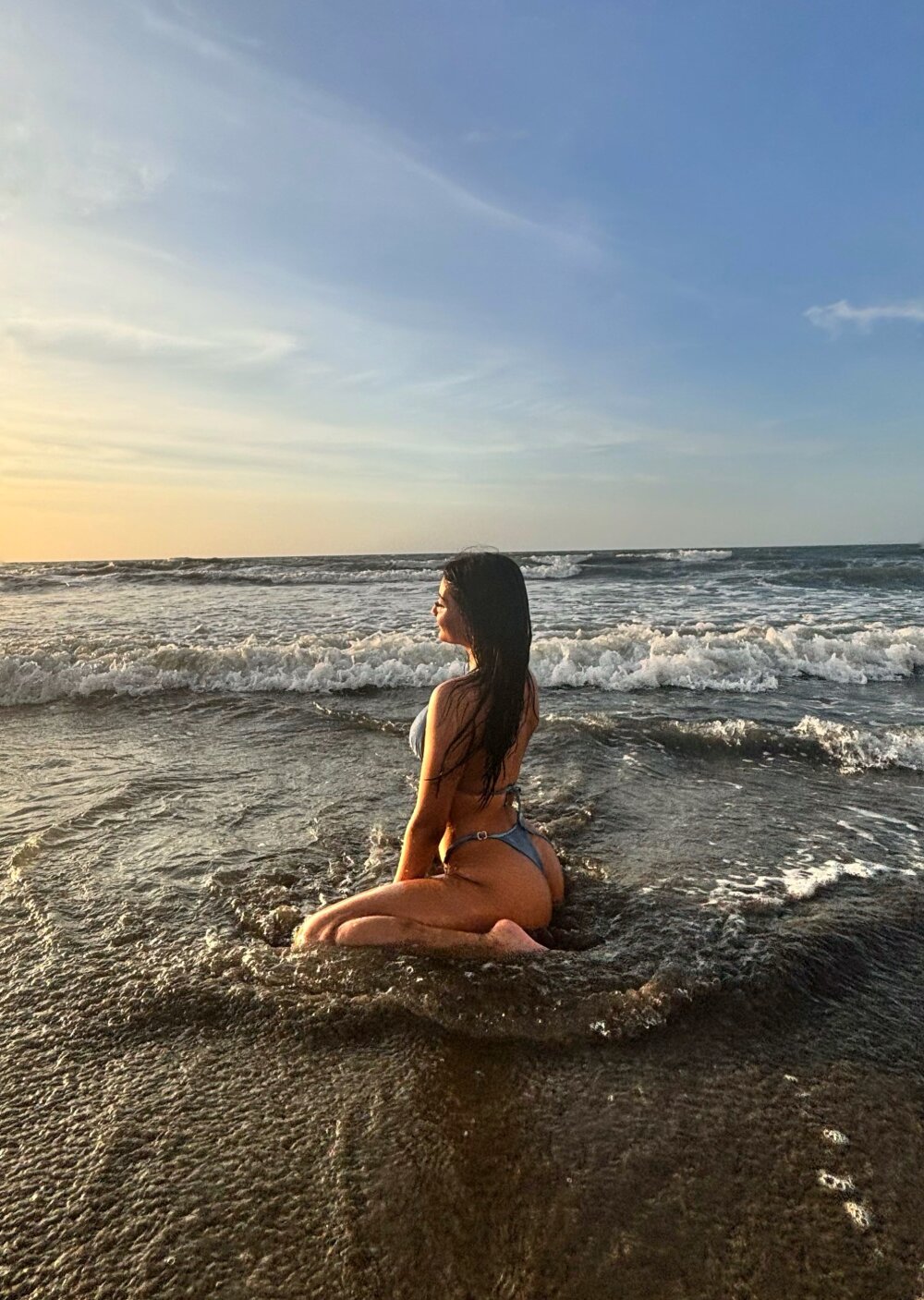 cherry_thompsonn profile