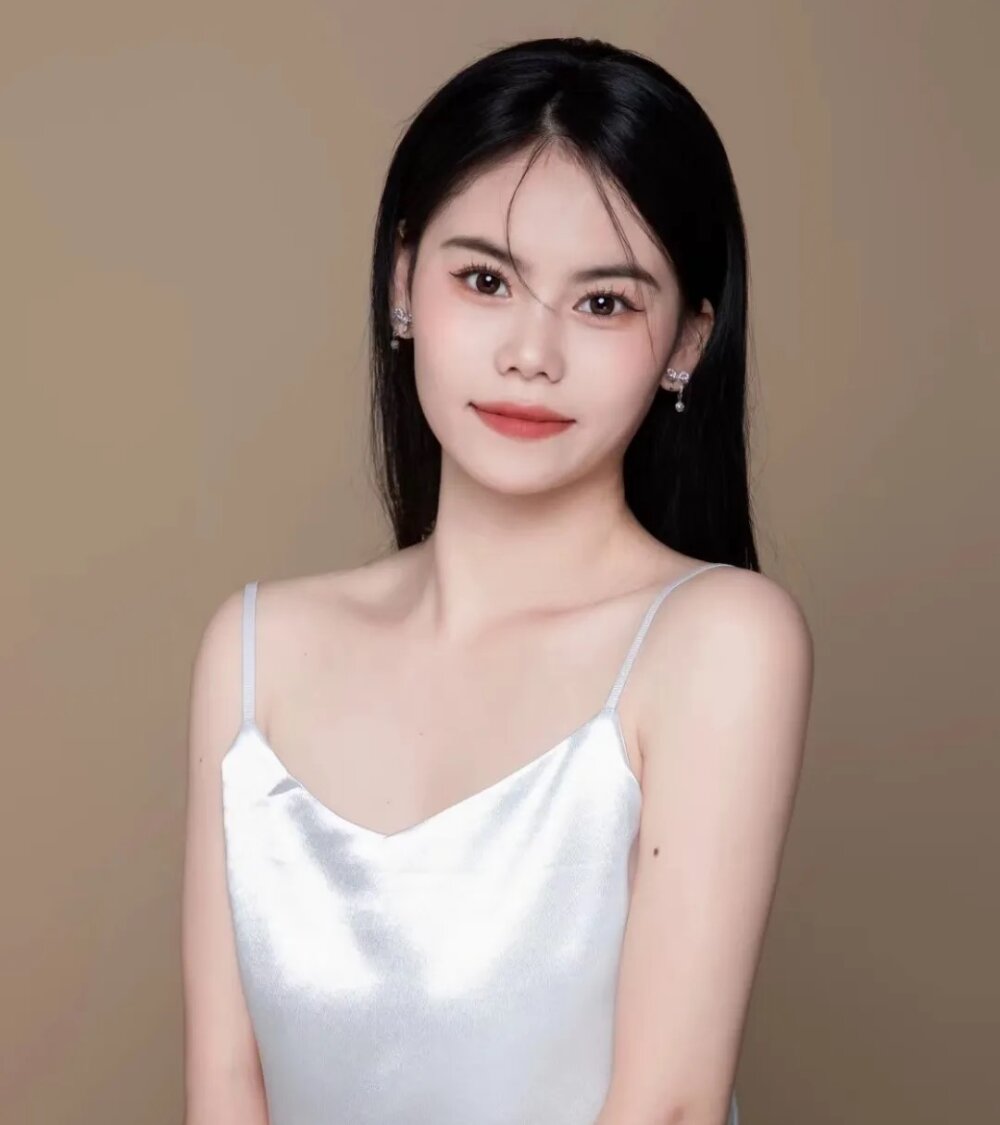 ella-ys Profile Image