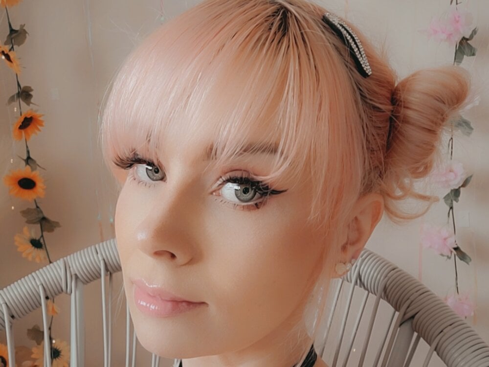 aureliadoux from stripchat
