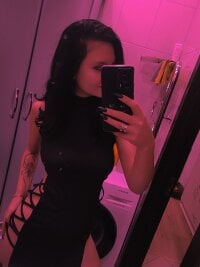 AlthenaCarvin's Offline Chat Room