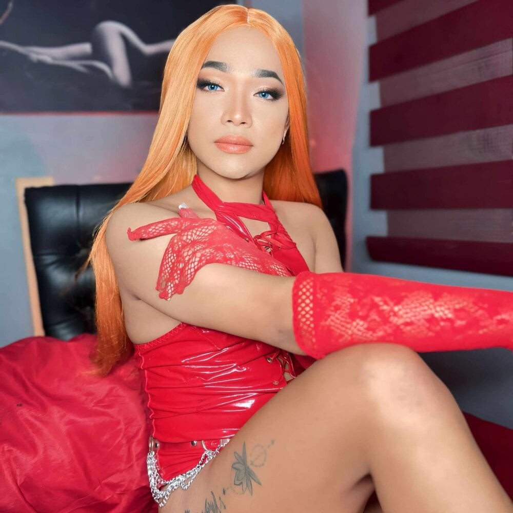 monica_hunter's Offline XXX Chat
