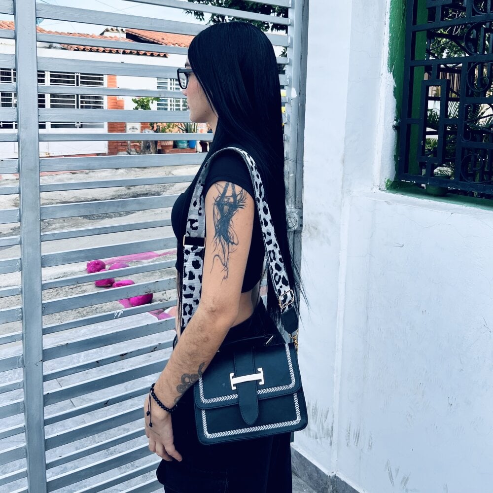 dulce_latinasex from stripchat