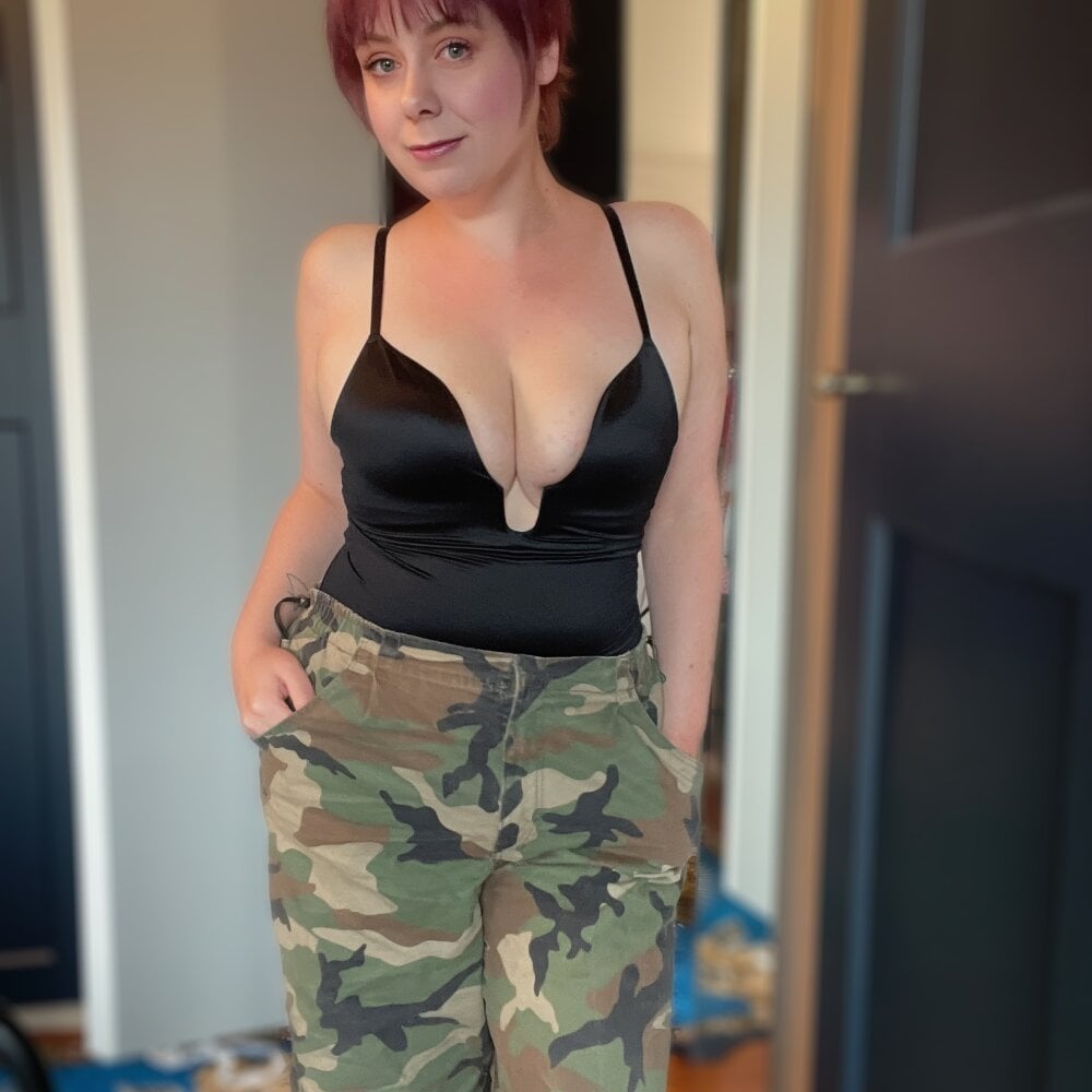 VeraaFlynn profile