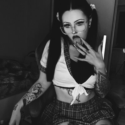 xxtina__ 🚯 free live chat