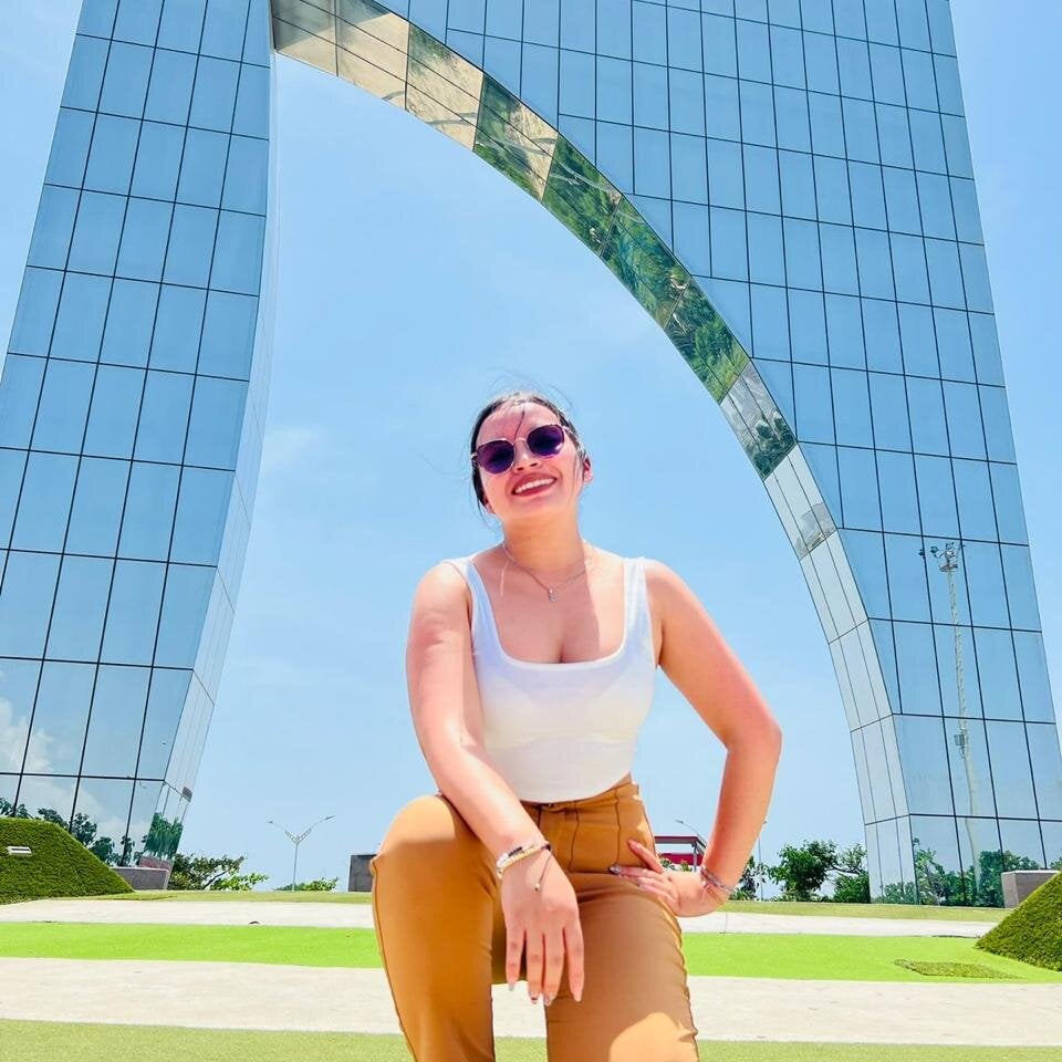 livesex.fan naya_a livesex profile in spanish cams