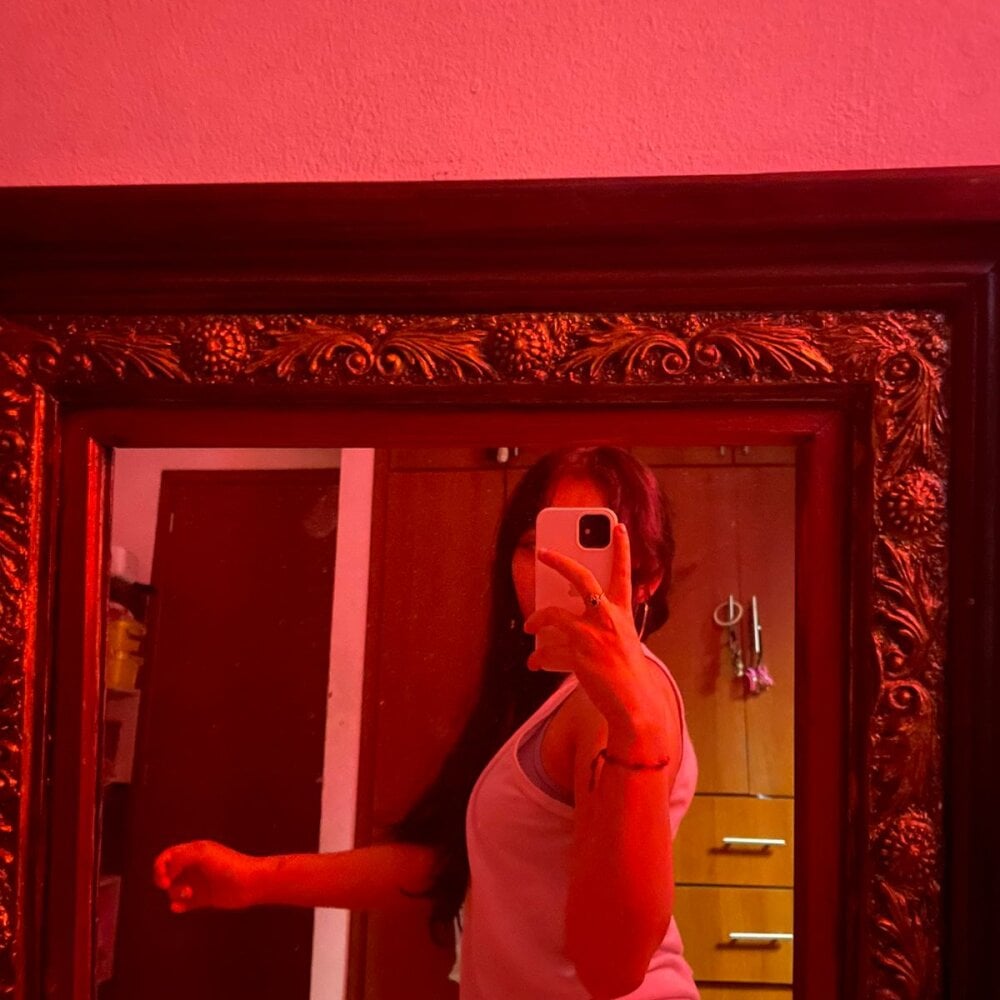 MiaCute_ profile
