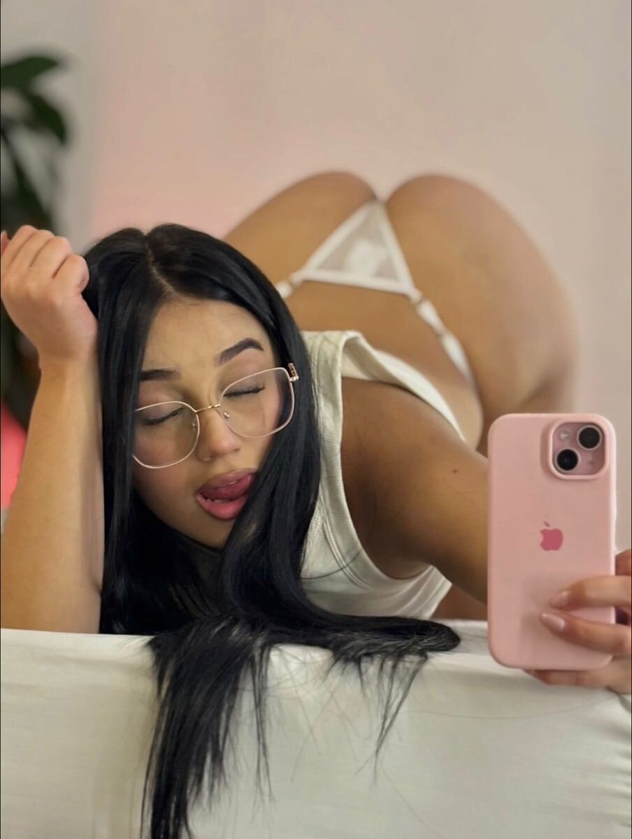 show2cam.com gisellepalmer_88 livesex profile in latino cams