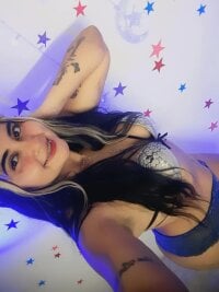 AlyshaChopra's webcam live show