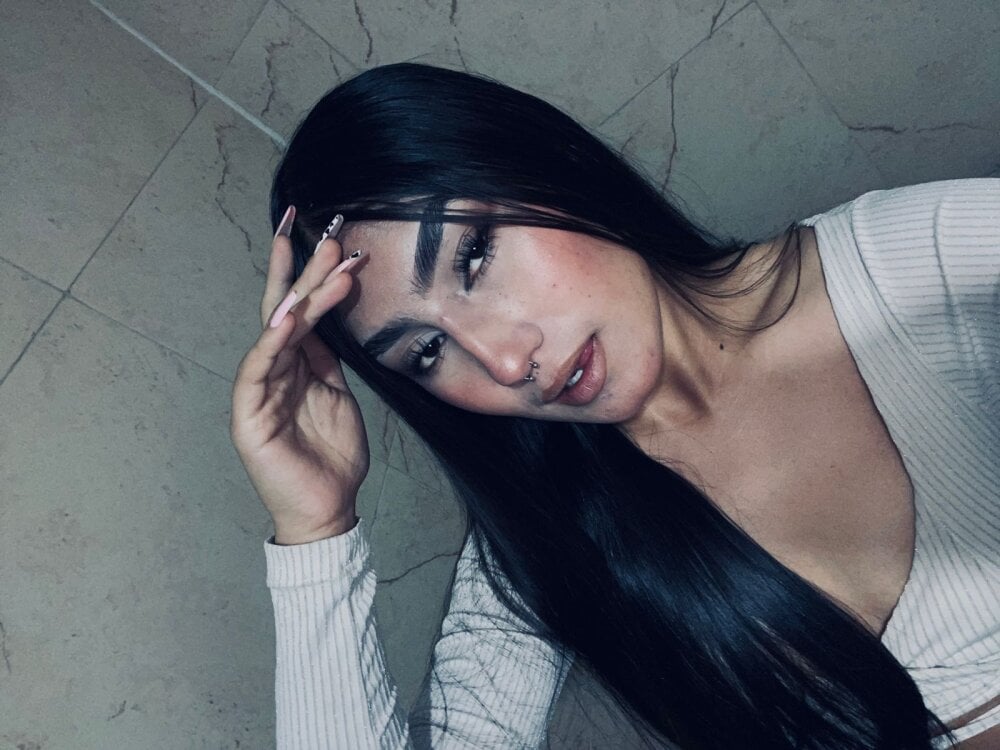 Scarleth__Brown profile