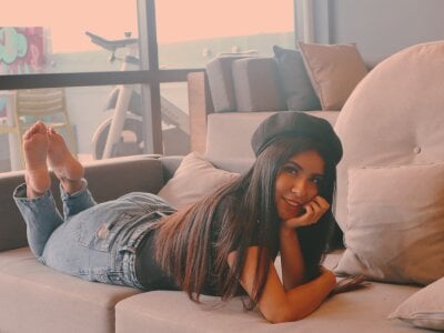 Alice_middlee