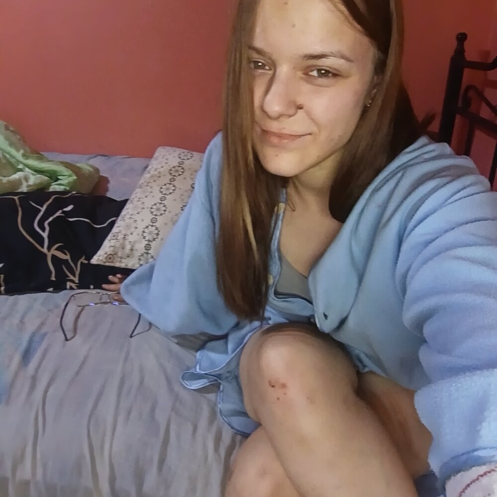 stripchat hadesskinny webcam profile pic via maturelivesexcams.com