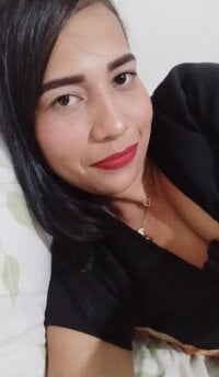 estrellita201912's Offline Chat Room
