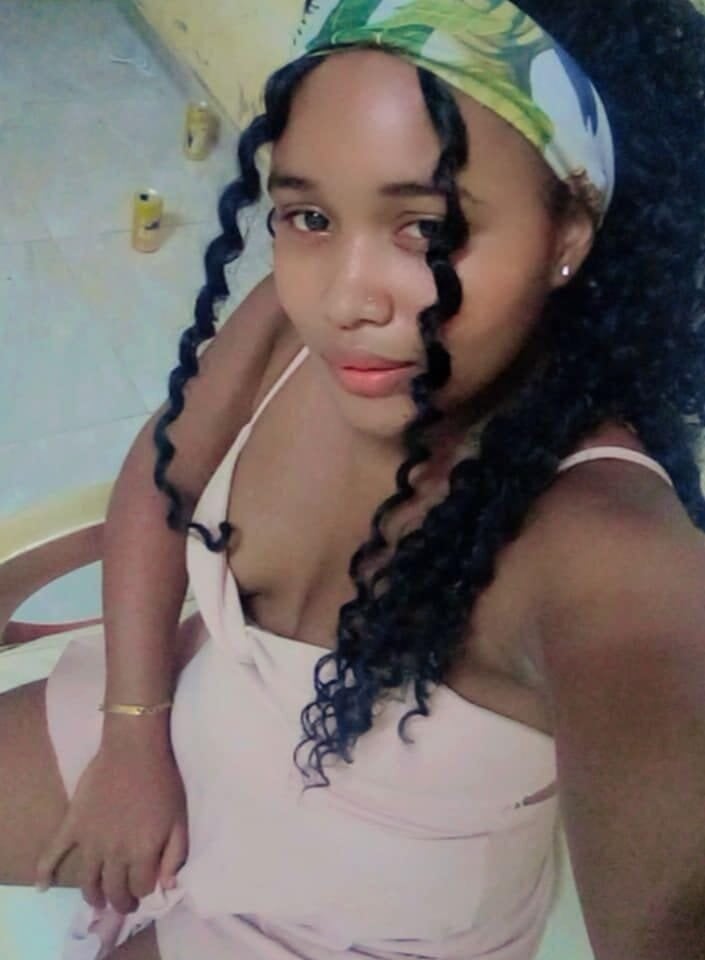 morenacrazyflor18 profile