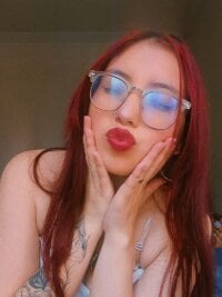 rousee__'s Offline Chat Room