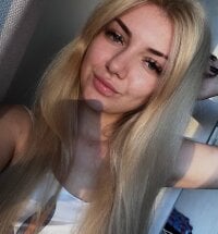 ElizzaBed's webcam live show