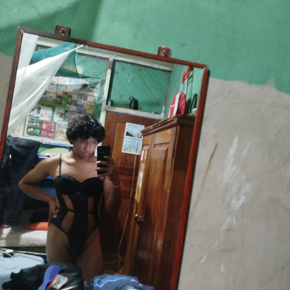 Iva_321's Offline XXX Chat