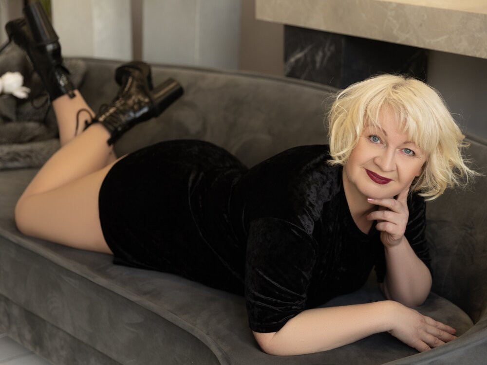 Laura_Milff 🍚 live sex stream