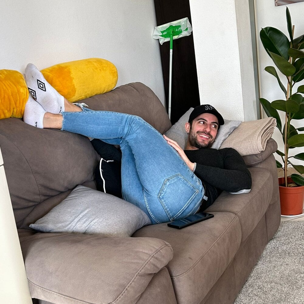 boys4boys1's Offline XXX Chat