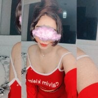 Maya_Khaliifa's Offline Chat Room
