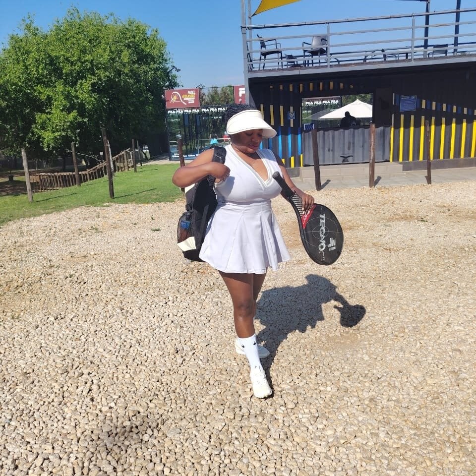 amateursex-livecam.com bustyninaxxx40 livesex profile in spankingpaddling cams