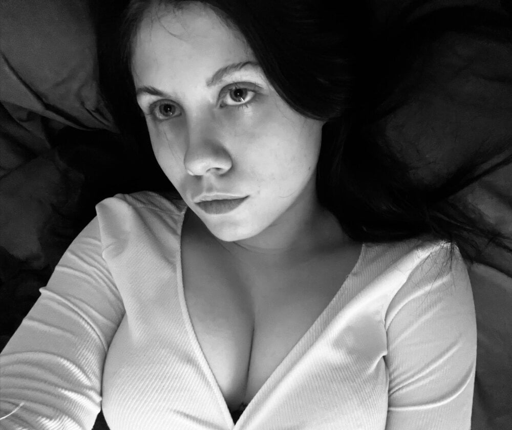 amateursex-livecam.com bellawink livesex profile in caucasian cams