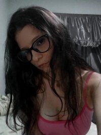Macarena_28's Offline XXX Chat