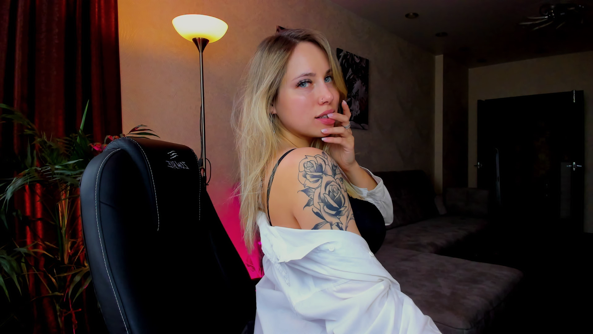 Goddess_Kisss