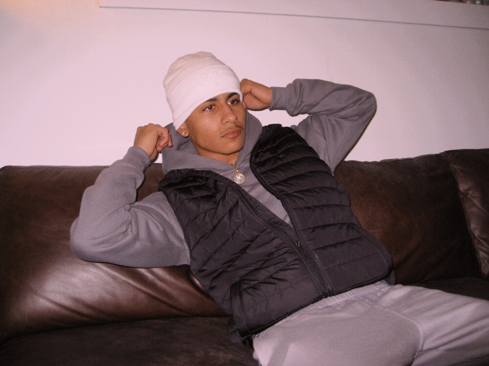 johnycash21's Offline XXX Chat