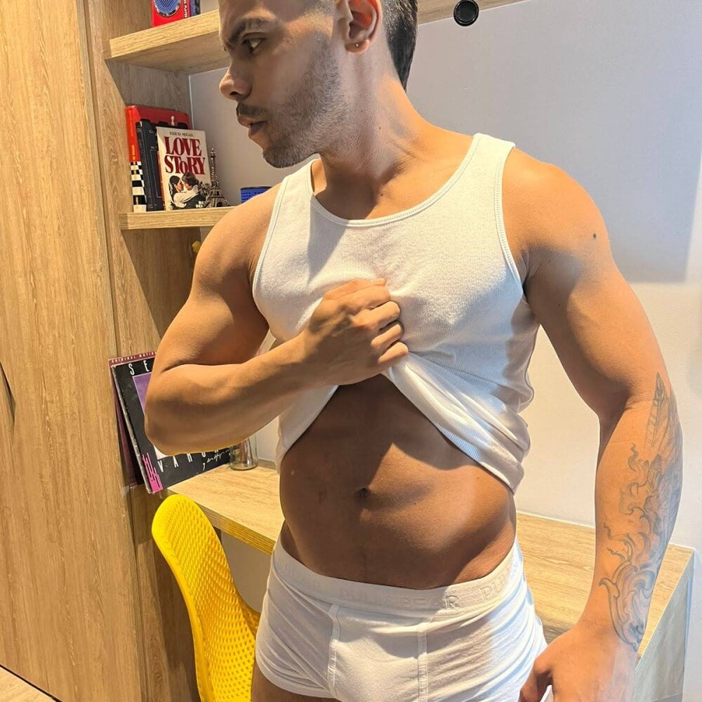 Damon-benetのオフラインXXXチャット