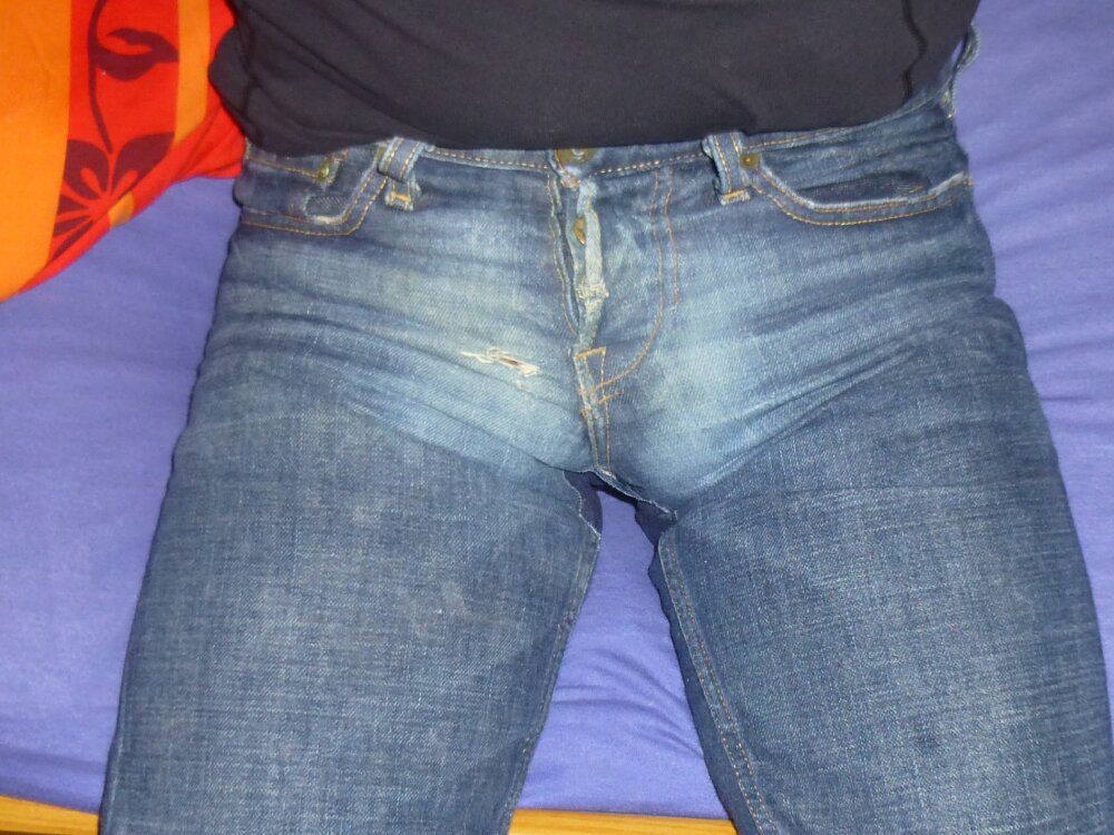 gaylevis's most recent online preview