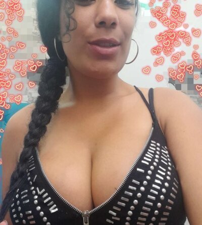 SalmaTits 🥒 free sex chat