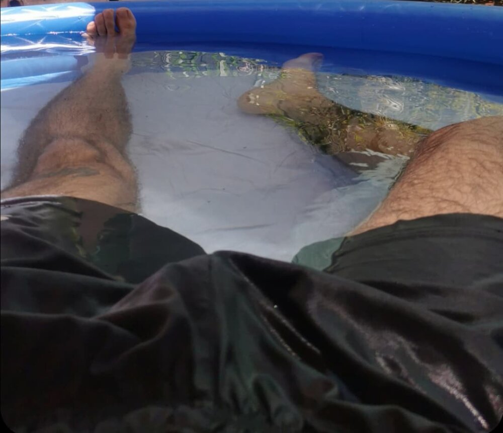 Nessgoldendickboy's Offline XXX Chat