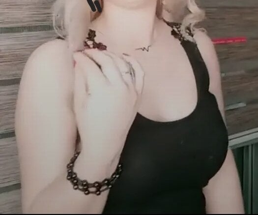 stripchat tota_sexi webcam profile pic via pornos.live