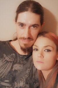 Jane_and_John_Doe's Offline Chat Room