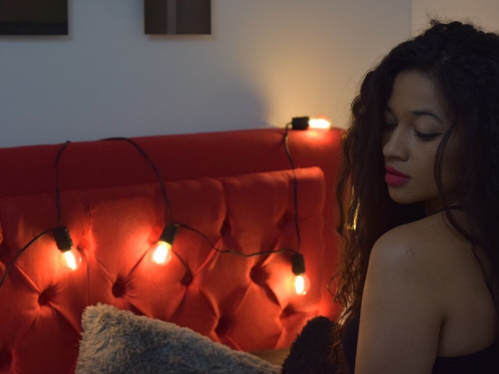 Queen_Brunettee profile