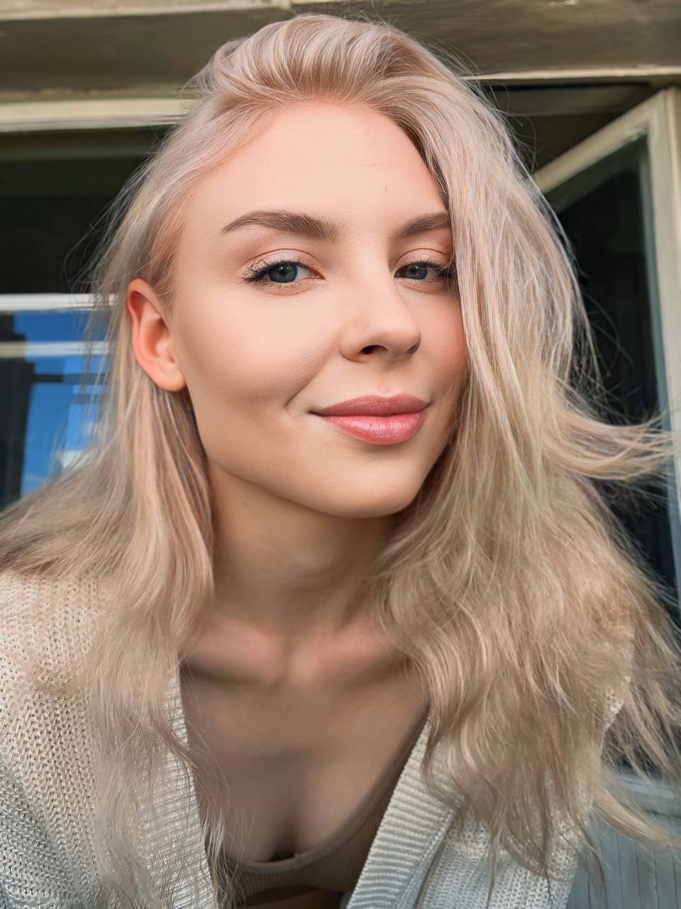 ElwineBiglow