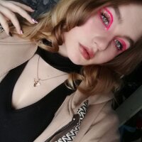 WandaMartin's Offline Chat Room