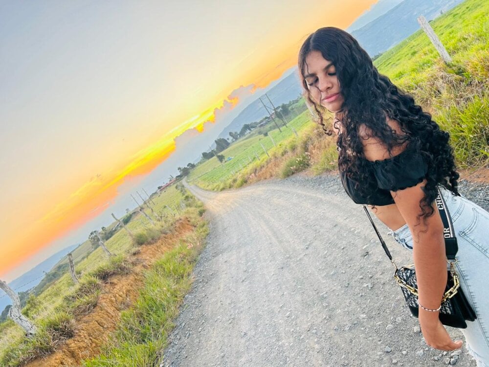 Chatroom XXX hors ligne de annita_joneswc