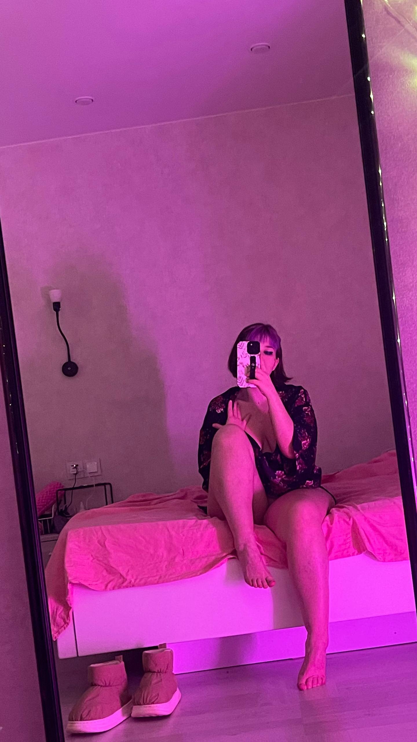 Ally_Monnie