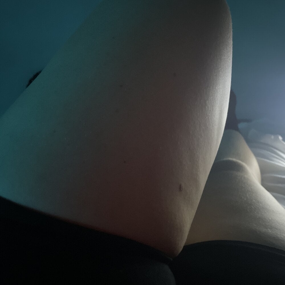 bumblebeexx's Offline XXX Chat